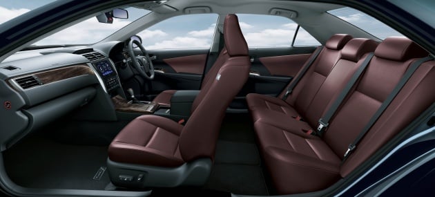 camry-gx-cut-car-2016_clear-sky