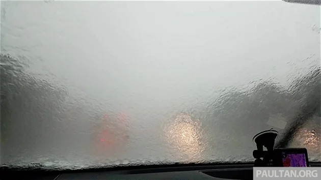 Do not use hazard lights when driving in rain: Police
