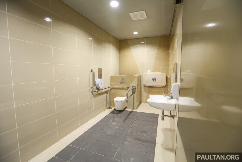 MRT Sungai Buloh-Kajang (SBK) Line Phase 1 opens to the public today – we ride the new train 592887