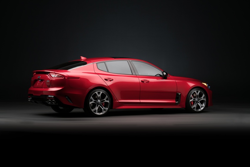 2018 Kia Stinger unveiled – it’s a production Kia GT! 600000