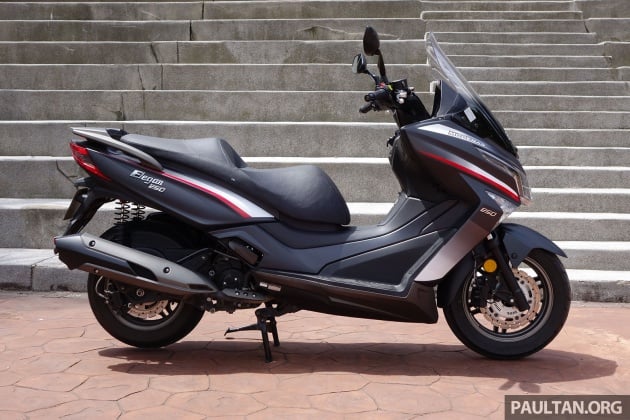 REVIEW: 2017 Modenas Elegan 250 – scooting around