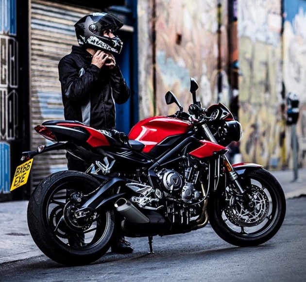Triumph Street Triple 765 2017 dilancarkan di UK – harga dari RM43,625, dijangka tiba di M’sia pada April