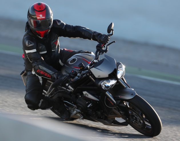 REVIEW: 2017 Triumph Street Triple 765 RS – media road and track test in Catalunya, Spain