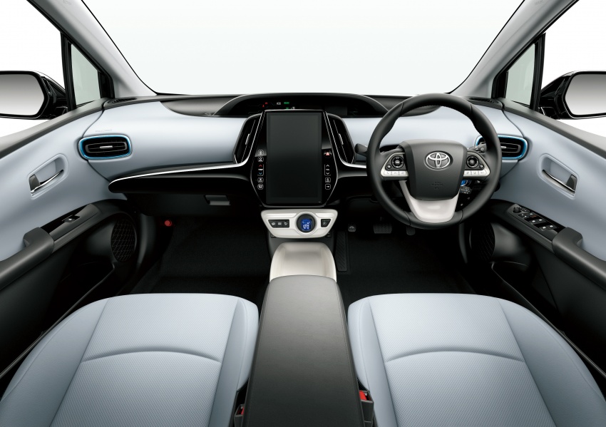 Toyota Prius PHV debuts in Japan – 68.2 km EV range 616975