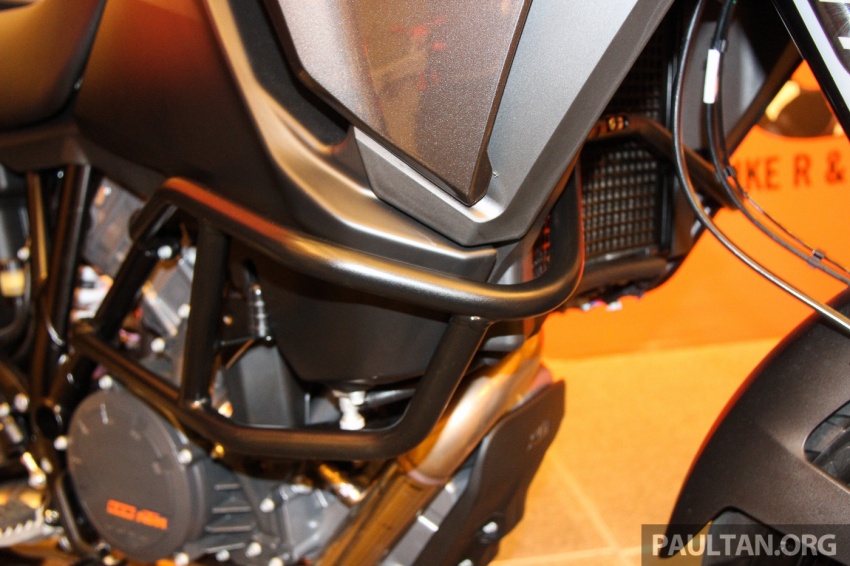 KTM Malaysia lancarkan Super Adventure S 1290 dan Super Duke R 1290 2017 – penuh alat elektronik 646126