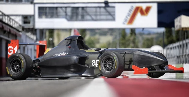 Aprilia 1,000 cc V-four powered Griiip G1 single-seater takes maiden win in Formula X Italian race series