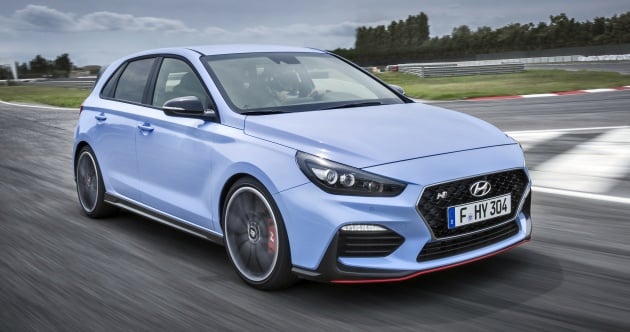 Hyundai i30 N – 275 PS and 353 Nm, six-speed manual