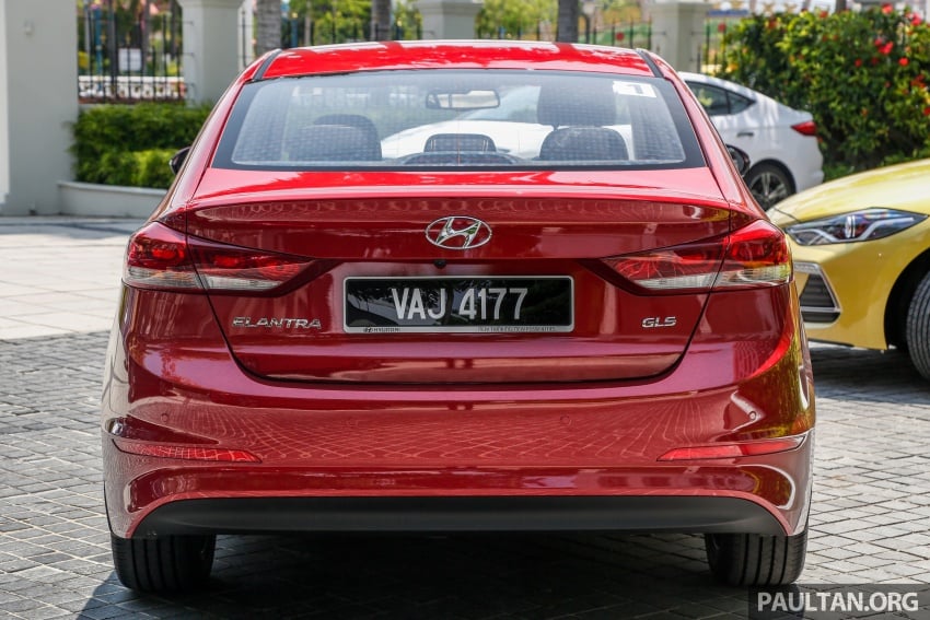 DRIVEN: 2017 Hyundai Elantra Sport 1.6 Turbo, 2.0 NA 702336