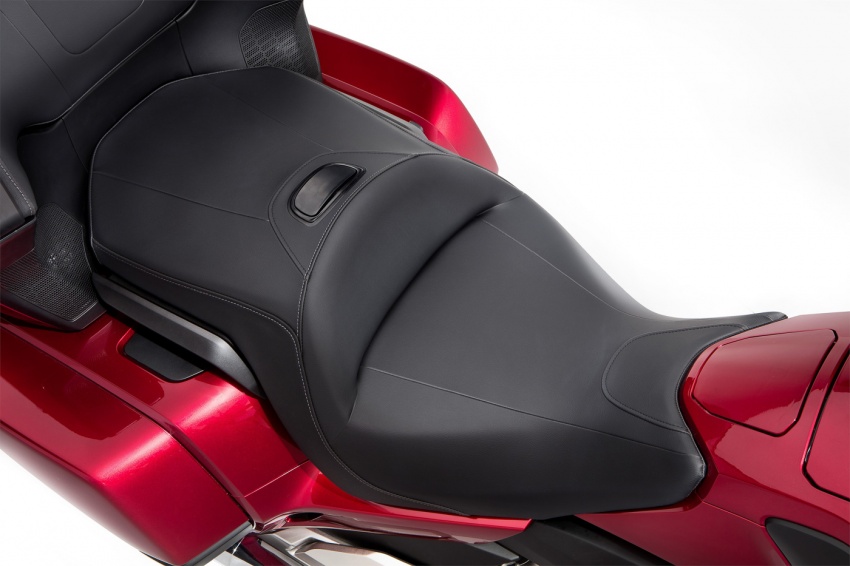 Honda Goldwing 2018 – lebih maju, ringan, datang dengan pilihan kotak gear automatik DCT 7-kelajuan 727981