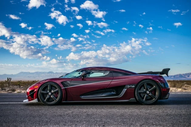 Koenigsegg Agera RS sets five new world records, including highest top speed, fastest 0-400-0 km/h time