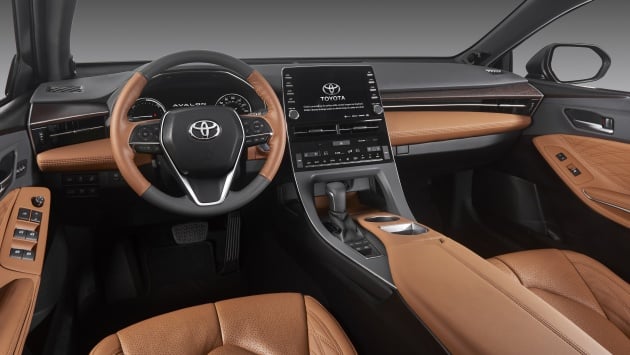2019 Toyota Avalon – aggressive large sedan debuts