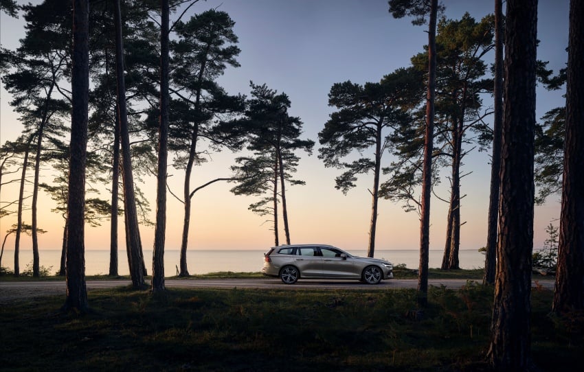 2018 Volvo V60 unveiled – new T6 Twin Engine PHEV 781399