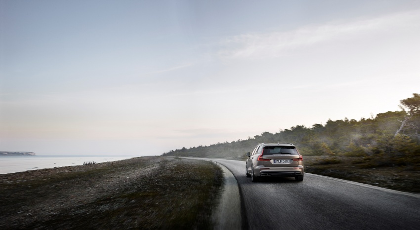 2018 Volvo V60 unveiled – new T6 Twin Engine PHEV 781412