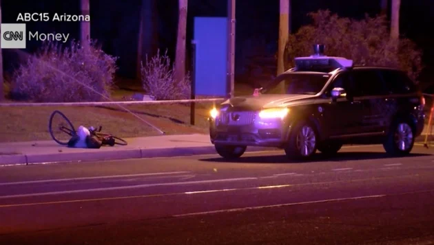 Self-driving Uber car kills woman, test fleet suspended