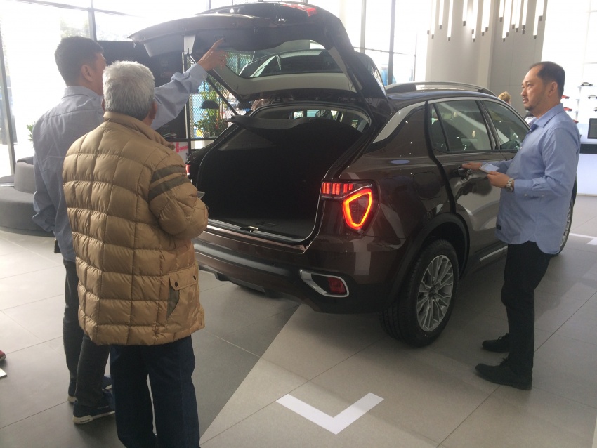 Proton dealers wowed by Lynk & Co Shanghai outlet 806669