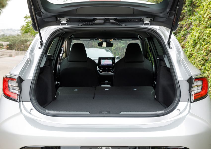 GALLERY: 2019 Toyota Corolla Hatchback for the US 814163