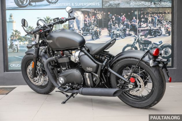 REVIEW: 2018 Triumph Bonneville Bobber Black – muscular retro-styled classic riding, RM74,900