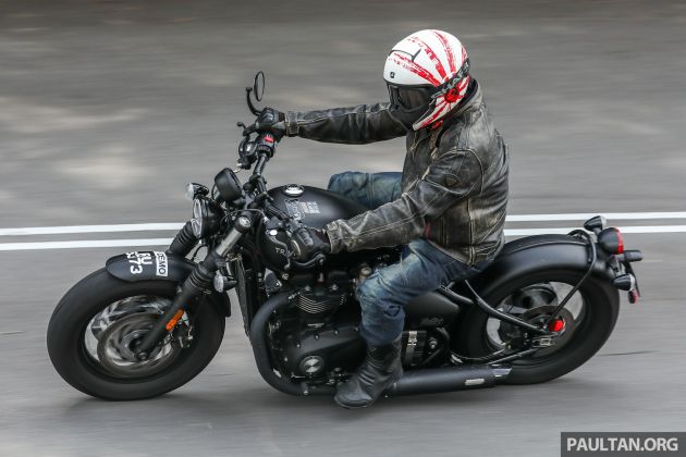 REVIEW: 2018 Triumph Bonneville Bobber Black – muscular retro-styled classic riding, RM74,900