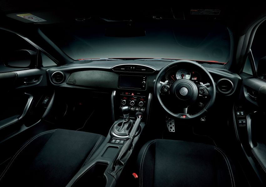 Toyota 86 GR Sport gets racy looks, no extra power 833901