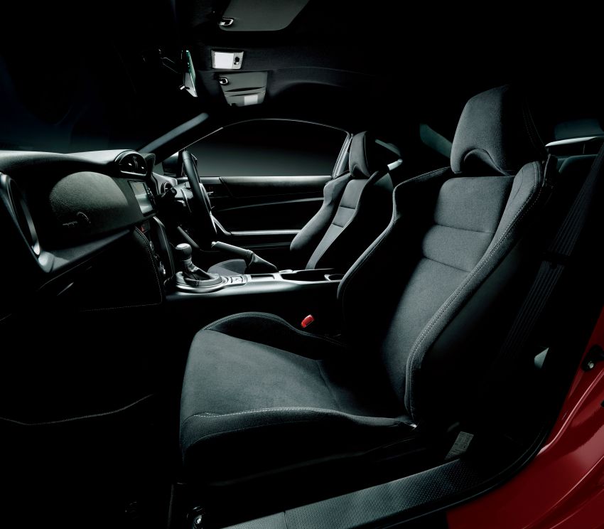 Toyota 86 GR Sport gets racy looks, no extra power 833902