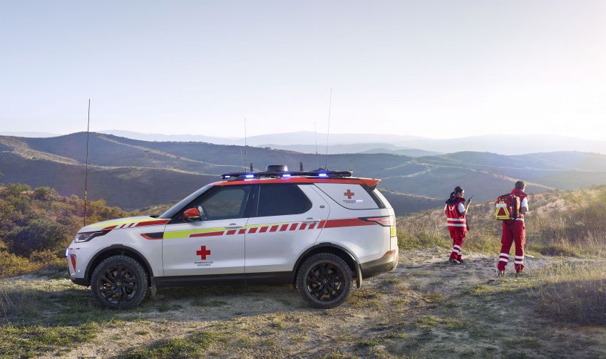 Land Rover SVO debuts bespoke Red Cross Discovery 867970