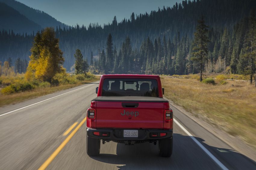 2020 Jeep Gladiator debuts in LA – best of both worlds 897295