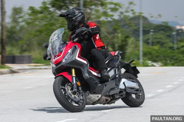 REVIEW: 2018 Honda X-ADV – scootering gets tough