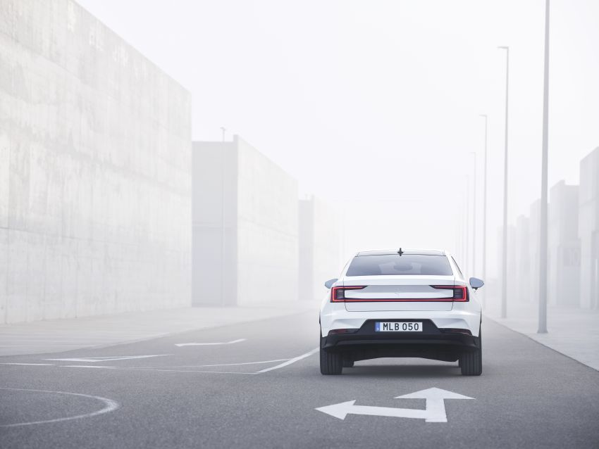 Polestar 2 revealed – production Volvo 40.2 is all-electric with 408 hp, 660 Nm and 500 km of range 927584