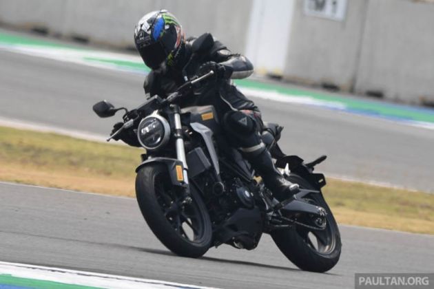 Review: 2019 Pirelli Diablo Rosso Sport – we test ride big bike rubber for the small bike rider, from RM100