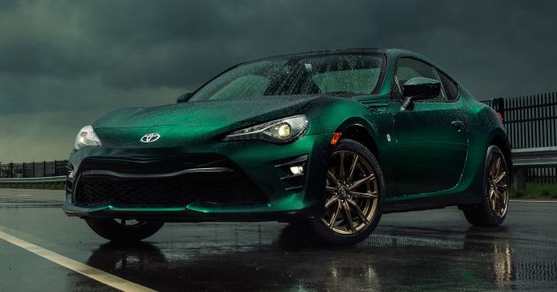 Toyota 86 Hakone Edition – green paint, bronze wheels