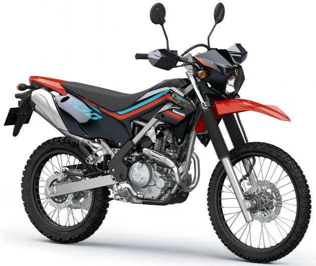 Kawasaki KLX 230 buat kemunculan pertama di dunia – enjin kini gunakan sistem suntikan bahan api, RM12k