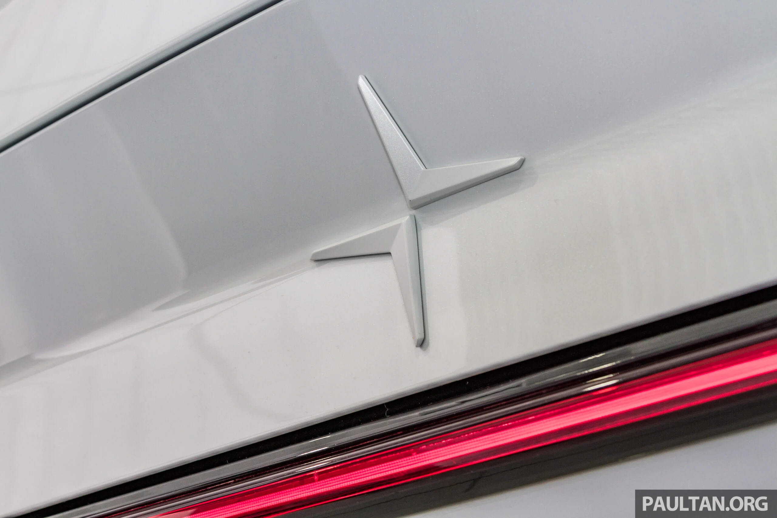 Citroën bawa Polestar ke mahkamah Perancis, saman sebanyak 150,000 euro kerana dakwa logonya ditiru