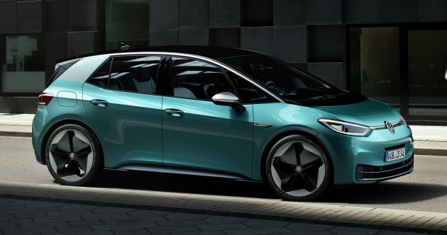 Volkswagen ID.3 EV continues to face software issues, sales launch may be delayed by up to a year – report
