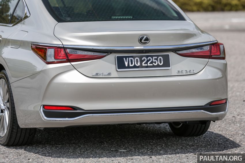 REVIEW: 2019 Lexus ES 250 in Malaysia, from RM296k 1038378
