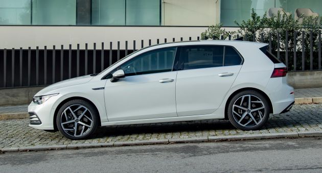 MEGA GALLERY: Volkswagen Golf Mk8 gets detailed