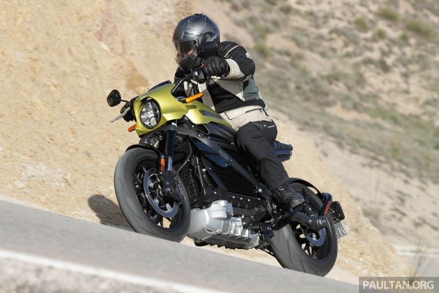 REVIEW: Harley-Davidson LiveWire electric motorcycle first ride – a sharp shock to the senses