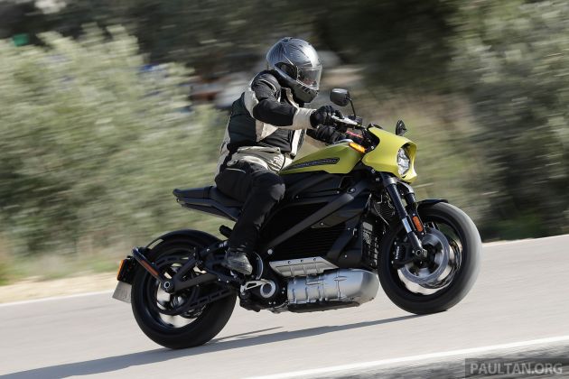 REVIEW: Harley-Davidson LiveWire electric motorcycle first ride – a sharp shock to the senses