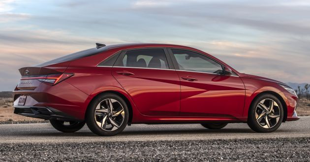 2021 Hyundai Elantra, Elantra Hybrid debut – four-door coupe style, dual-screen setup, 64-colour LED lights!