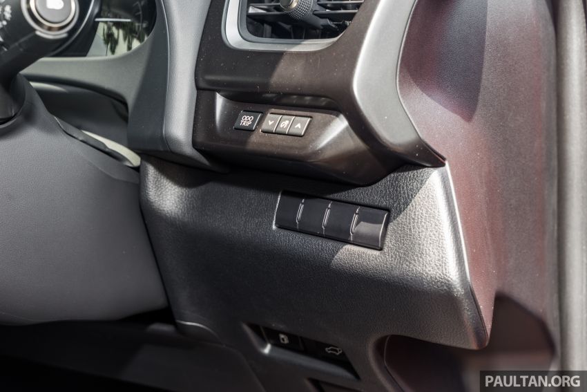 Lexus UX 200 now in Malaysia – RM244k to RM300k 1091492