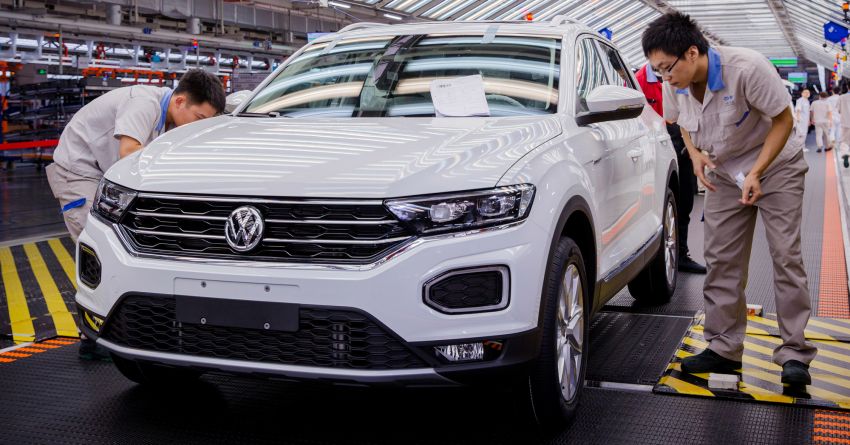 VW plans short-time work for 80k German employees 1099274