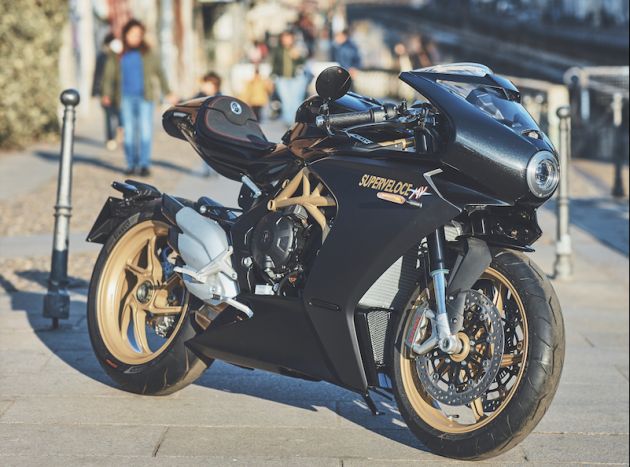 GALLERY: 2020 MV Agusta Superveloce 800 in two colours – Metallic Carbon Black and Ago Red