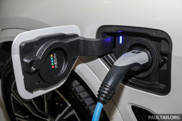BMW X5 xDrive45e PHEV dilancarkan di M’sia — 3.0L turbo, 394 PS, jarak elektrik 77 km, RM441k tanpa SST