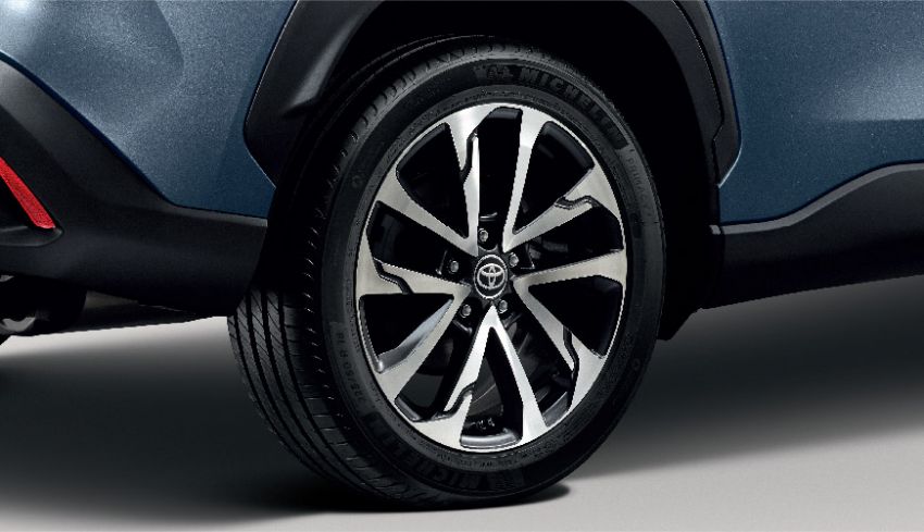 2020 Toyota Corolla Cross debuts in Thailand – TNGA platform; petrol and hybrid powertrains; from RM132k 1143152