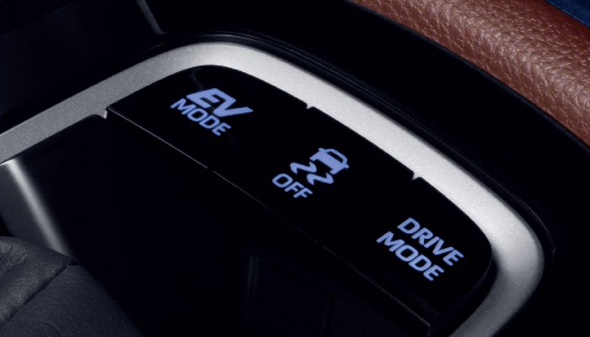 2020 Toyota Corolla Cross debuts in Thailand – TNGA platform; petrol and hybrid powertrains; from RM132k 1143162