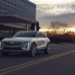 Cadillac Lyriq EV crossover – 480 km battery range, single and dual motor layouts; 33-inch LED display