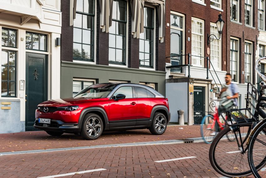 Mazda MX-30 EV launched in the UK – from RM137k 1184904