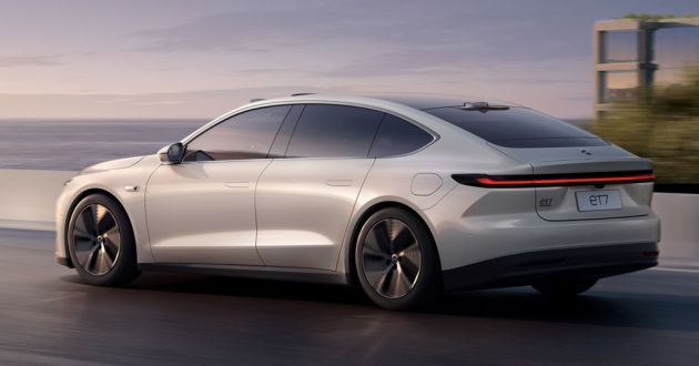 Nio ET5 teased ahead of December 18 debut; likely joined by third model on Nio Technology 2.0 platform