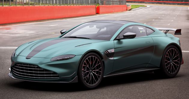 Aston Martin Vantage F1 Edition makes its full debut
