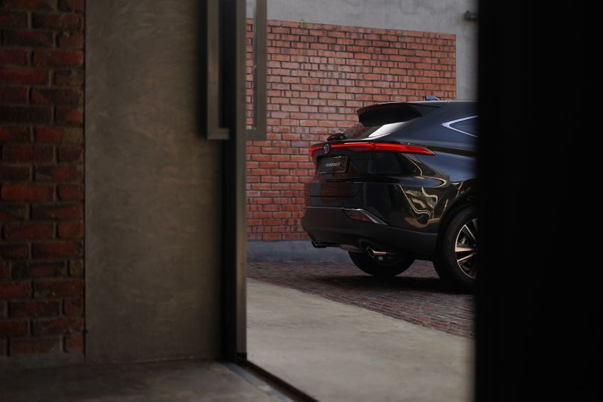 2021 Toyota Harrier launched in Malaysia – TNGA platform, single 2.0L NA CVT variant, RM249,707 1275732