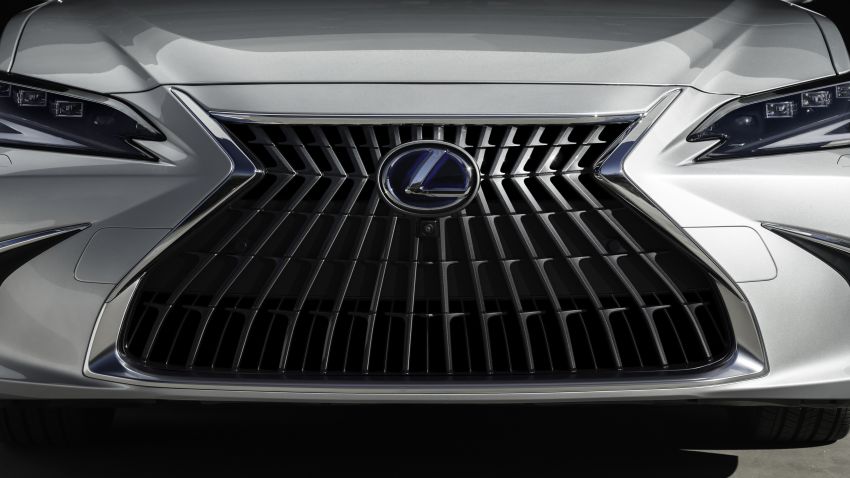 2022 Lexus ES facelift – under the skin tweaks for feel and comfort, now with touchscreen, expanded LSS+ 1283341